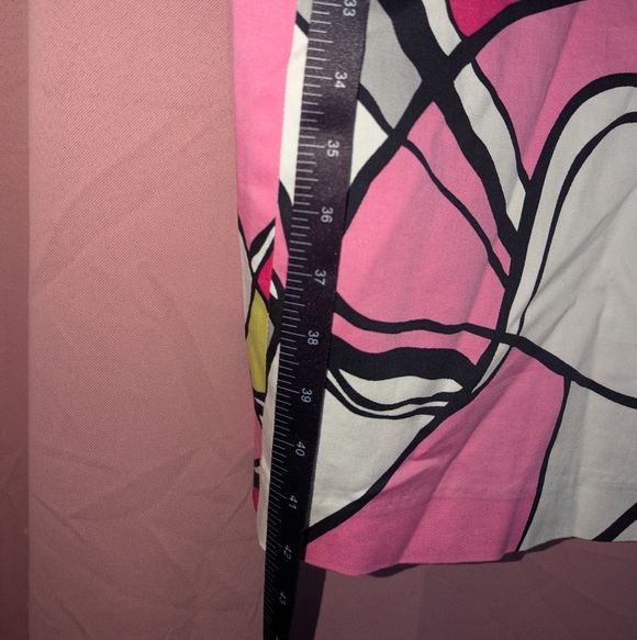 LB Abstract Dress 18 - Picture 7 of 9